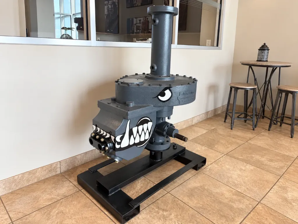 PATENTED DRIVEHEAD TECHNOLOGY WartHog Hydraulic Drivehead